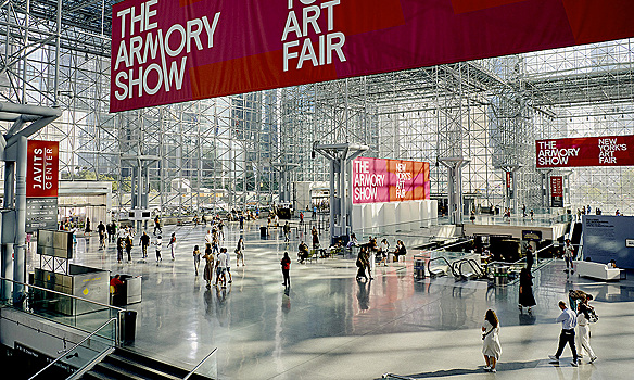Ярмарка Armory Show впервые проходит под эгидой Frieze
