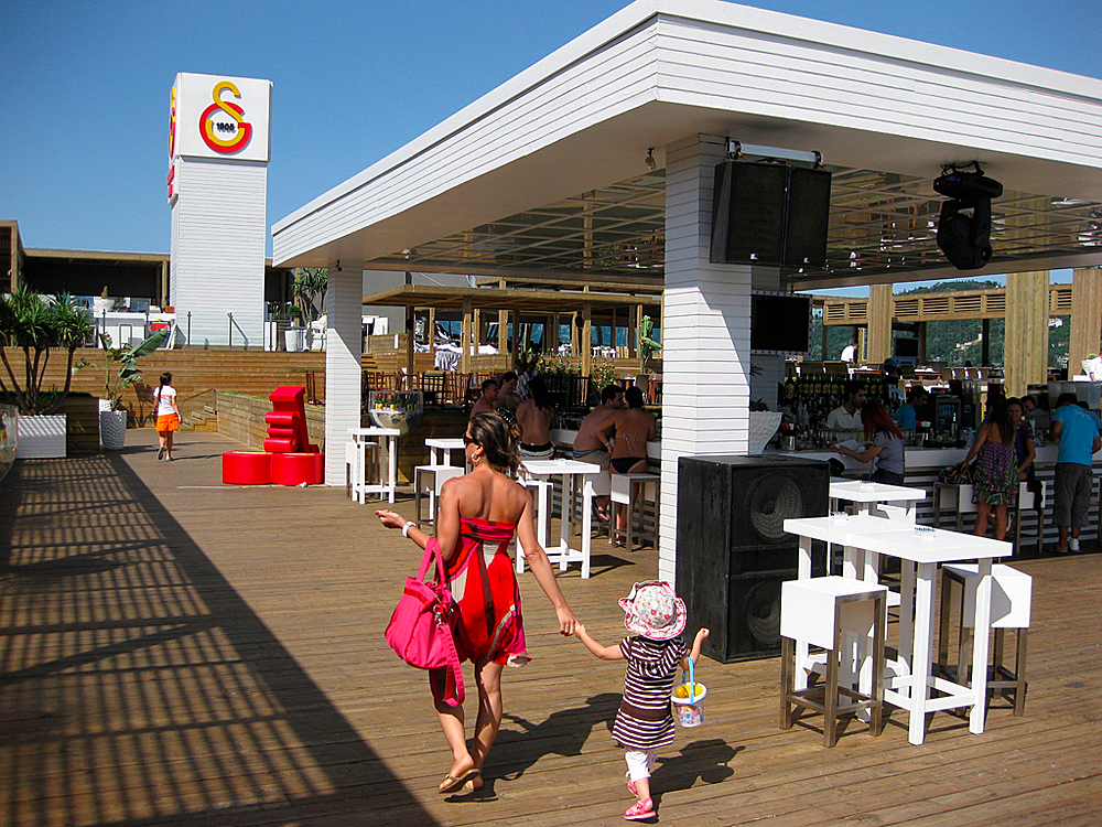 Ночной клуб «Суада», Стамбул, Турция