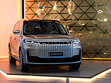 Exeed анонсировал роскошный гибридный кроссовер ET8 для России