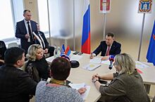 В день рождения партии «Единая Россия» Максим Егоров провёл приём граждан