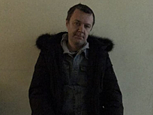 Боец СОБРа вломился к матери кемеровского журналиста через балкон