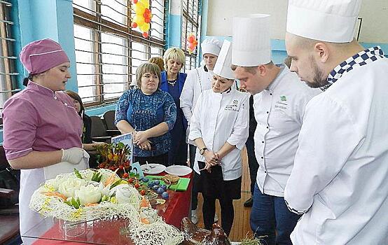 Cтудентка кировского колледжа заняла призовое место на межрегиональном фестивале кулинарного искусства