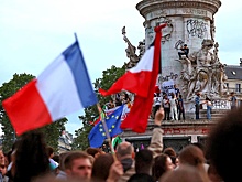 Франция на распутье. Что принесет стране друг Макрона - премьер-министр Лекорню