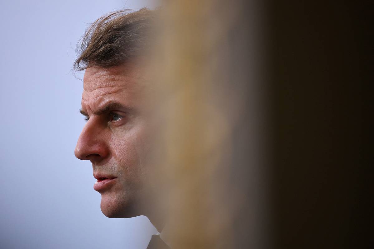 Макрон захотел послать мощный сигнал России