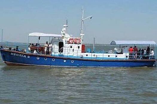 Потерпевший крушение катер «Иволга»