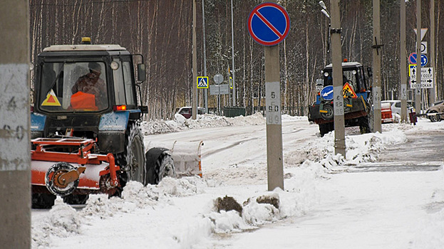 В Ноябрьске дорожникам поставили «тройку» за очистку улиц от снега