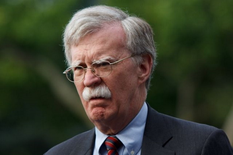 Болтон: конфликт на Украине быстро завершится из-за просчетов Трампа