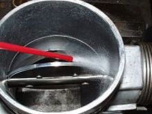 Чистка дроссельной заслонки: последовательность действий и распространенные ошибки