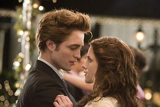 Создатели фильмов «Сумерки» проведут марафон в честь 20-летия первой книги