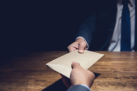 Начальника отдела полиции в Ставрополе подозревают во взятке в 2,5 млн рублей