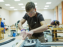 Подрабатывающих детей предлагают не лишать пенсии