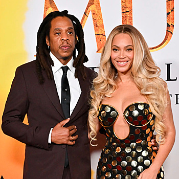 Джей Зи появился со всей своей семьёй на премьере фильма «Муфаса»