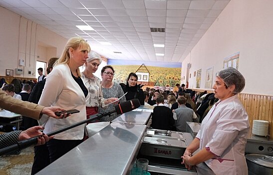 На Кубани в нескольких школах проверили организацию питания