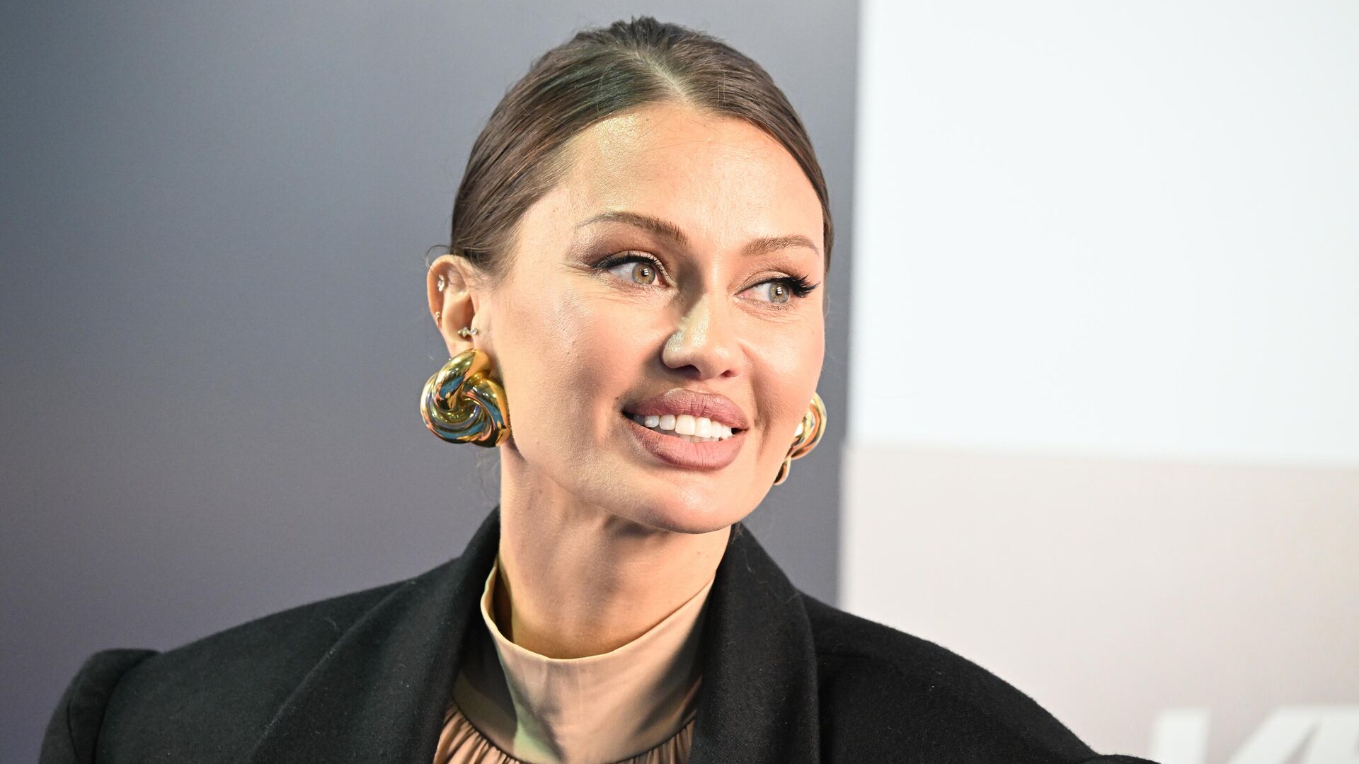 Врач оценил шансы Виктории Бони на восхождение в горы после травмы ноги