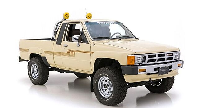 Пикап Toyota 1986 года превратили в идеальное авто для бездорожья