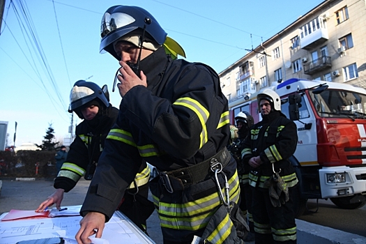 В Волгограде ликвидирован пожар на НПЗ после падения беспилотника