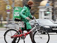 Эксперт Варакин объяснил, почему упаковщикам и курьерам предлагают «космические» зарплаты