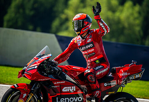 Баньяя выиграл битву с Маркесом в гонке MotoGP в Хересе
