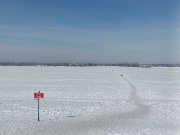 Спасатели рассказали о толщине льда на Волге к началу марта