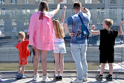 ГД приняла в первом чтении проект о выплате родителям двух и более детей