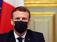 Елисейский дворец назвал состояние Макрона стабильным