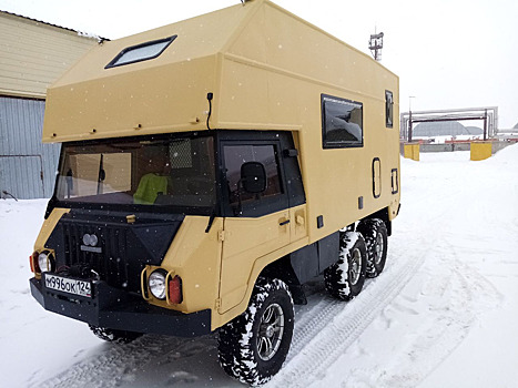 В Сургуте построили уникальный автодом Pinzgauer 712