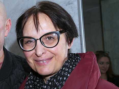 Неизлечимо больная звезда «Аншлага» Светлана Рожкова сообщила о новом коварном недуге