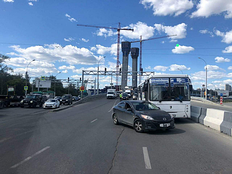 Лихой маневр новосибирского водителя закончился травмированием пятилетней девочки