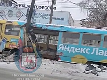 Трамвай сошел с рельсов в столб утром 20 января в Нижнем Новгороде 