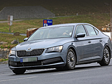 Обновленная версия Skoda Superb получит новые двигатели и шасси