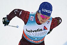 Лыжница Непряева выиграла гонку на 10 км на "Тур де Ски"