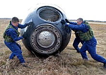 Военнослужащие ЦВО на учениях провели реконструкцию спасания экипажа «Союз МС-10»