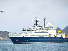 Замглавы МО Британии Карнс пригрозил России после инцидента с кораблем "Янтарь"