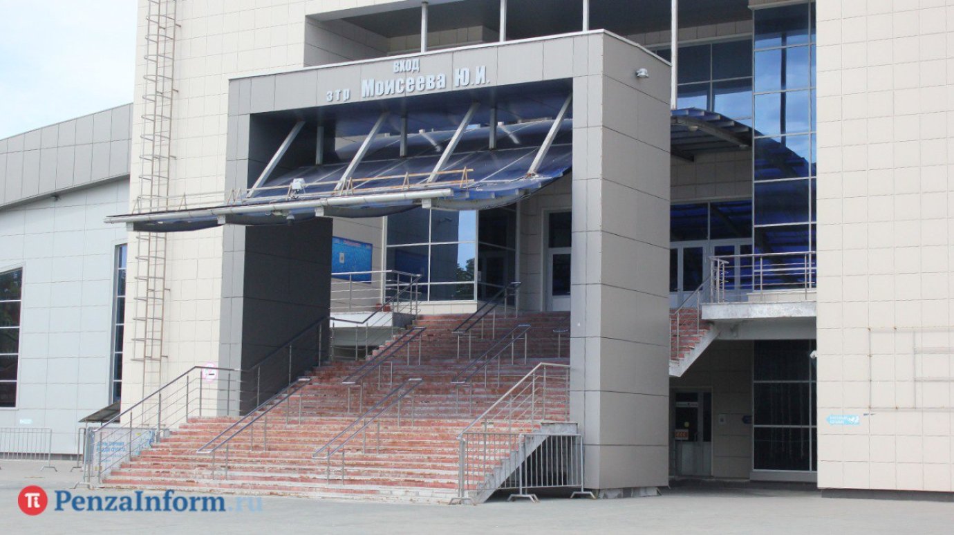 Пензячкам к 8 Марта подарят концерт Алексея Глызина