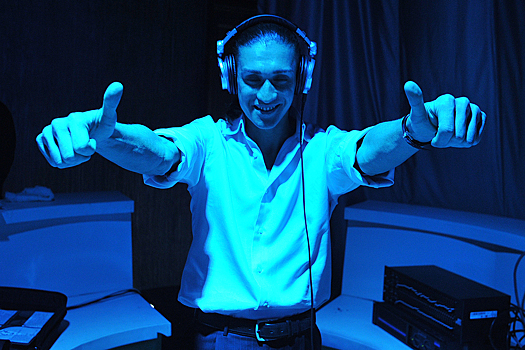 «Ждите»: Руслан Нигматуллин раскрыл подробности свадьбы с 23-летней телеведущей