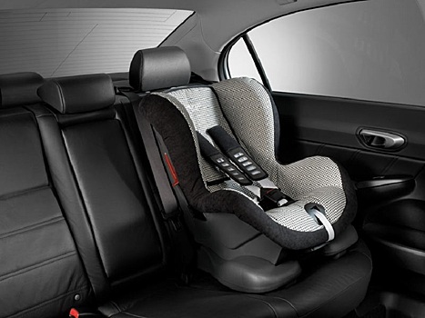 Пензенских водителей оштрафуют за перевозку детей без автокресла