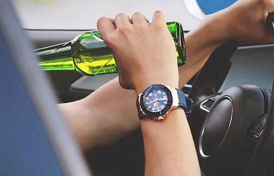 В Ростовской области женщина-водитель &laquo;КамАЗа&raquo; дважды попалась пьяной за рулем