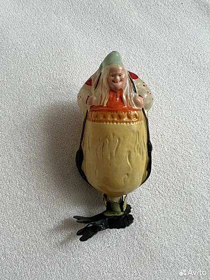 Новогоднее украшение "Баба Яга" - 40.000 рублей