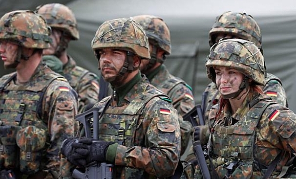 Германия продлила участие в двух миссиях НАТО