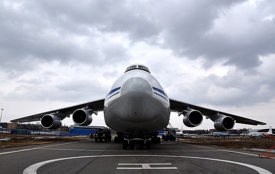 Премьер Канады объявил о конфискации российского самолета и передаче его Киеву