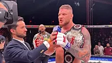 Пономарев отобрал у Шуаева титул чемпиона AMC Fight Nights на турнире в Сочи
