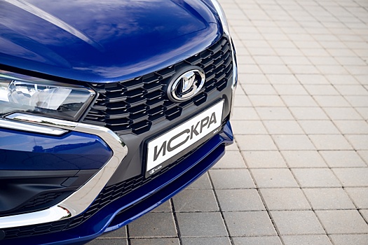 "За рулем" разобрал Lada Iskra: из чего на самом деле собран автомобиль