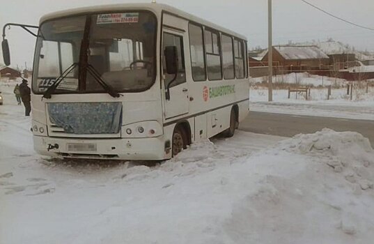В Башкирии водитель пассажирского ПАЗа сбил первоклассника