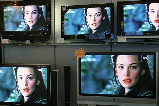 Россиян напугали отключением телевещания