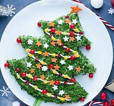Украшение салатов на Новый год 2023 и лучшие идеи с фото