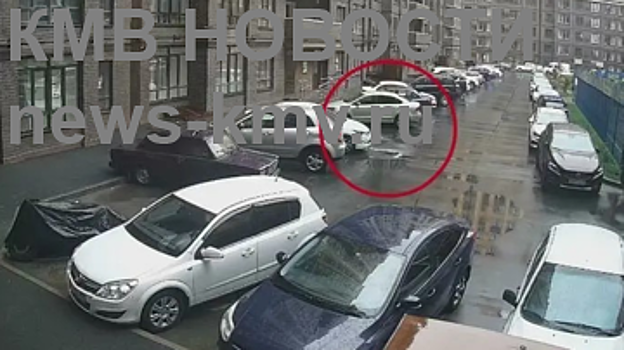 В одном из районов Ставрополя хулиганы разбивают машины
