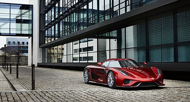 Koenigsegg разгоняет перед продажей Regera до 300 километров в час