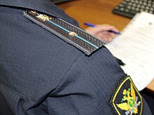 Тысячи должников Свердловской области столкнулись ограничением на выезд за границу