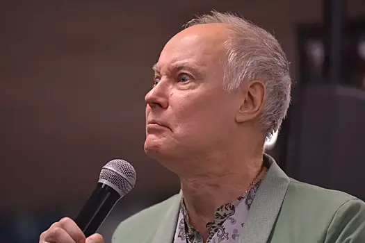Актер Владимир Конкин высказался об уехавших знаменитостях