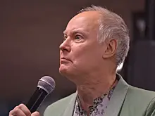 Актер Владимир Конкин высказался об уехавших знаменитостях